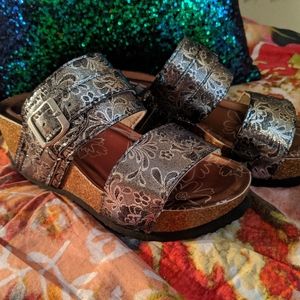 Muk Luks Emery Sandal